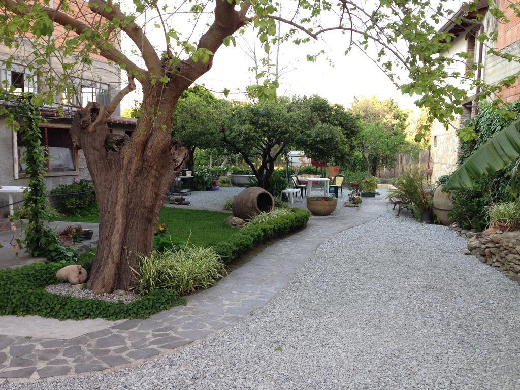 بارشلونا-بوتسو دي غوتو B&B Mar Tirreno المظهر الخارجي الصورة